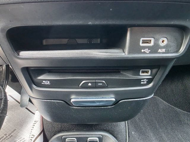 Used 2020 Chrysler Pacifica Limited FWD image 23