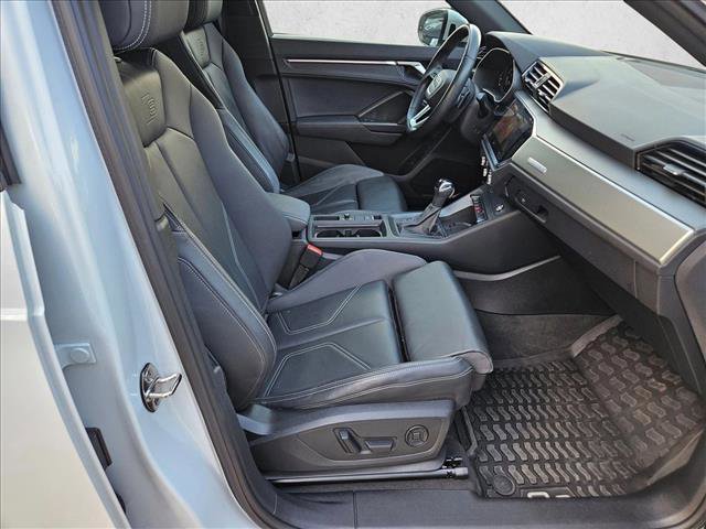 Used 2024 Audi Q3 2.0T Premium Plus image 17