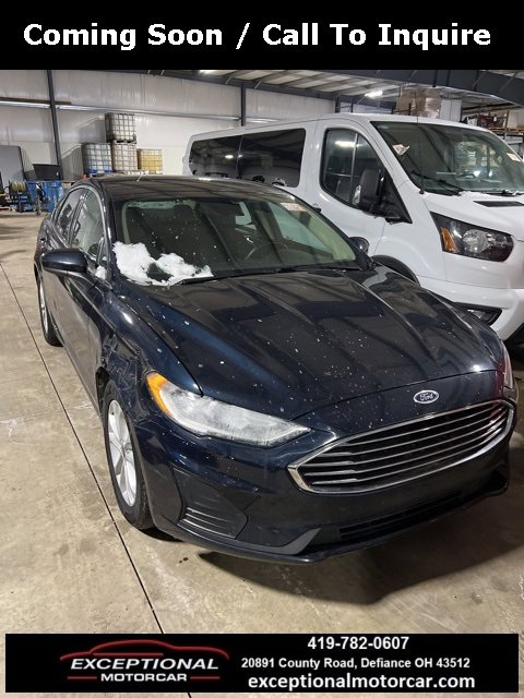 Used 2020 Ford Fusion SE image 1