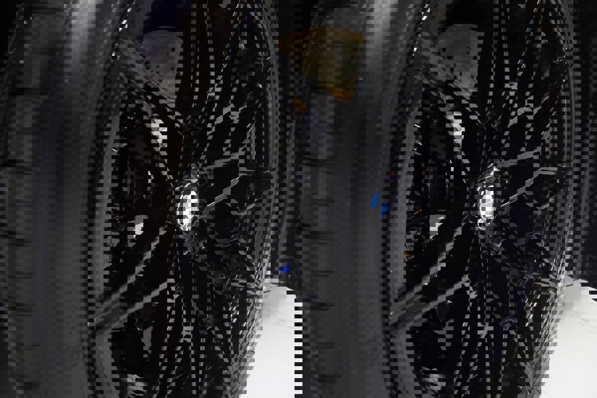 Used 2021 BMW M4 Coupe w/ Executive Package image 18