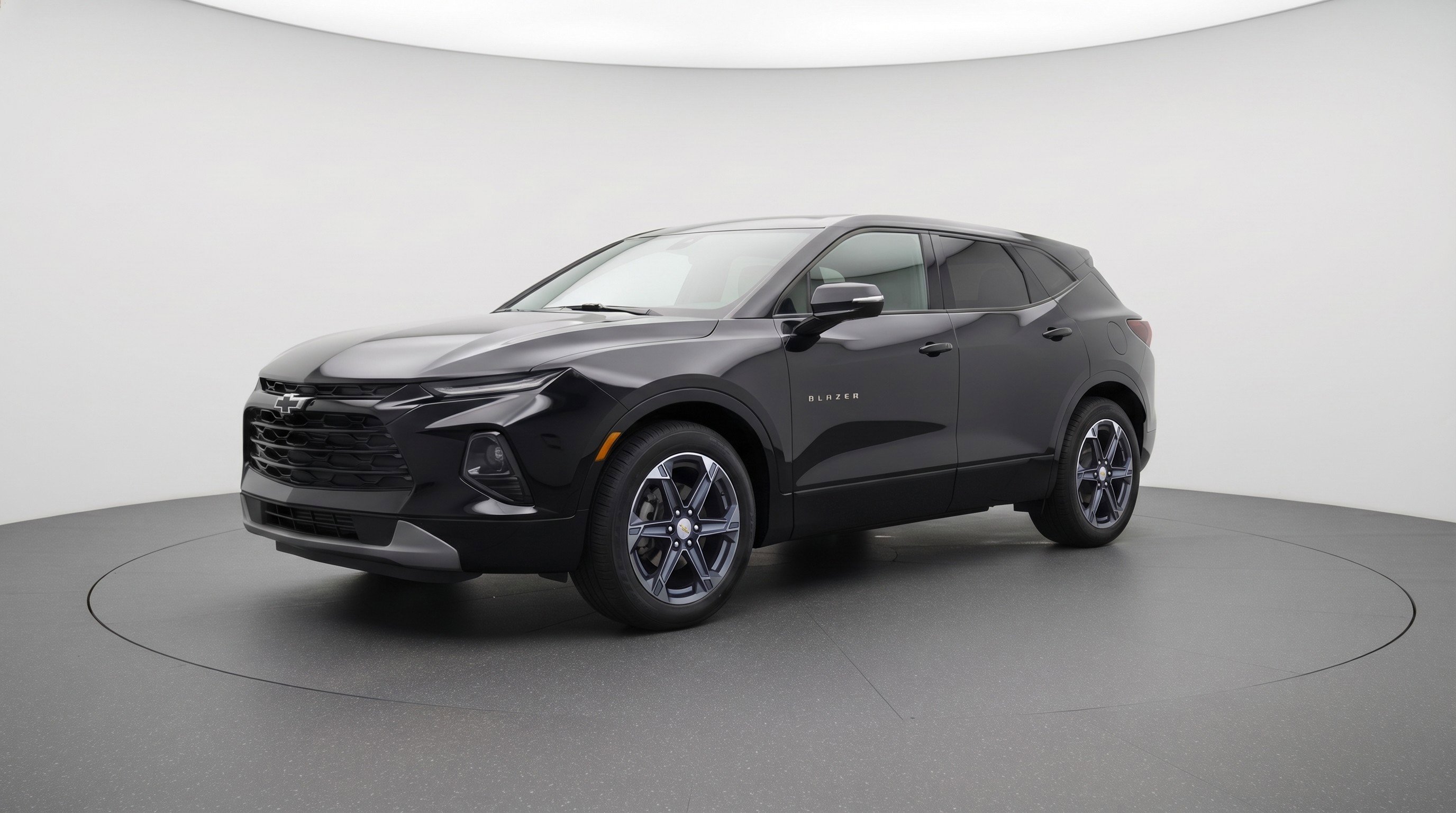 Used 2025 Chevrolet Blazer LT image 3