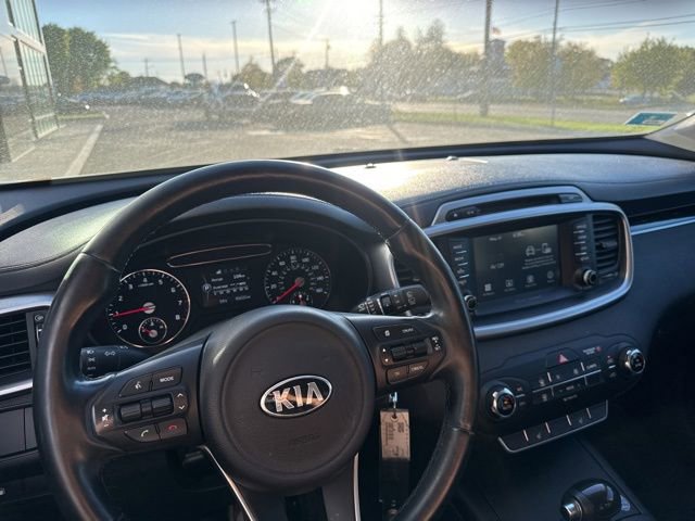Used 2017 Kia Sorento AWD w/ LX Convenience Package image 19