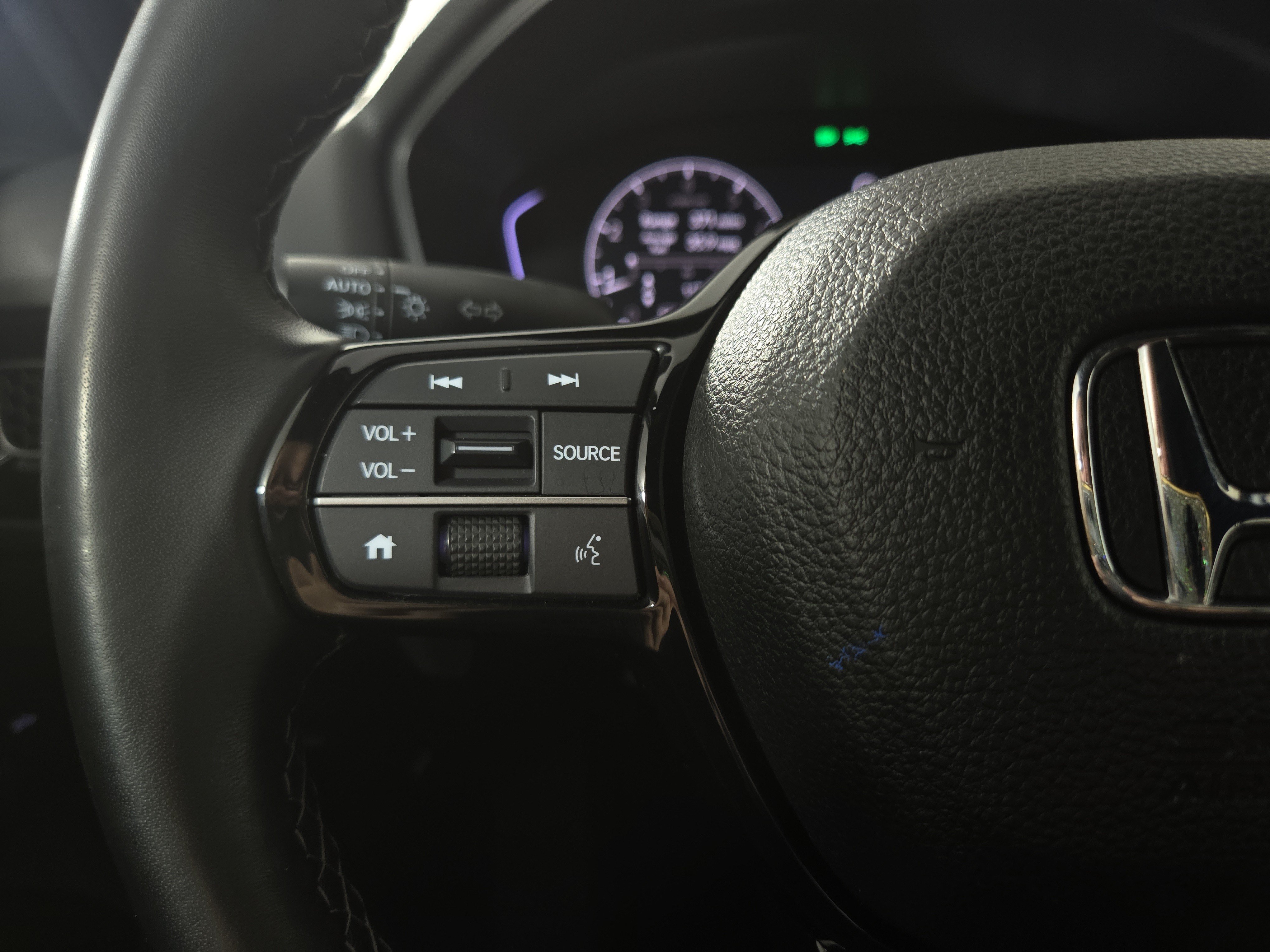 Used 2025 Honda Civic Sport image 16