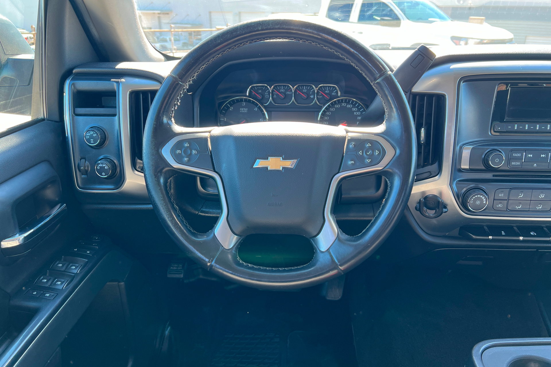 Used 2014 Chevrolet Silverado 1500 LT AWD/4WD image 12