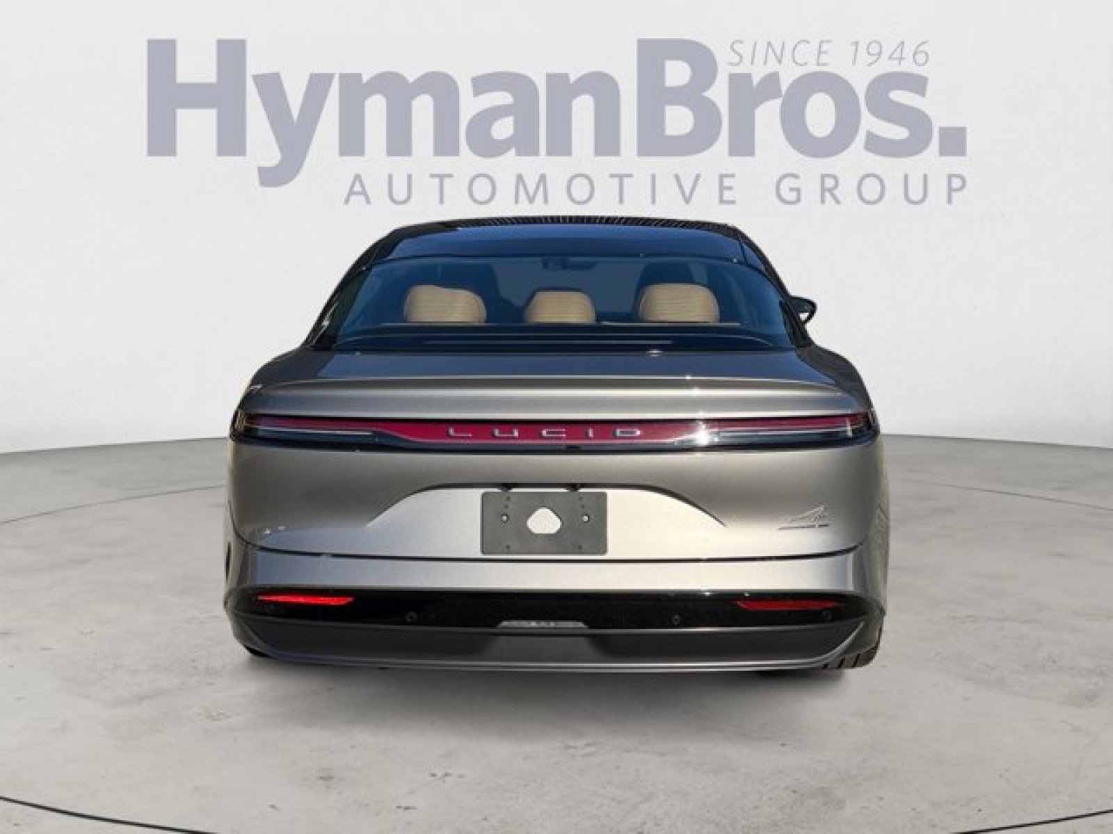 Used 2024 Lucid Air Touring image 4