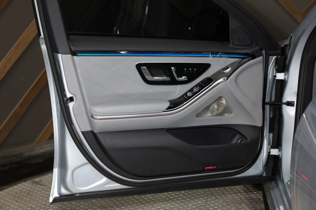 Used 2025 Mercedes-Benz S 63 AMG S image 23