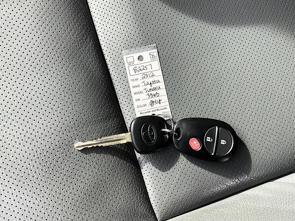 Used 2012 Toyota Tundra Limited w/ Platinum Pkg image 37