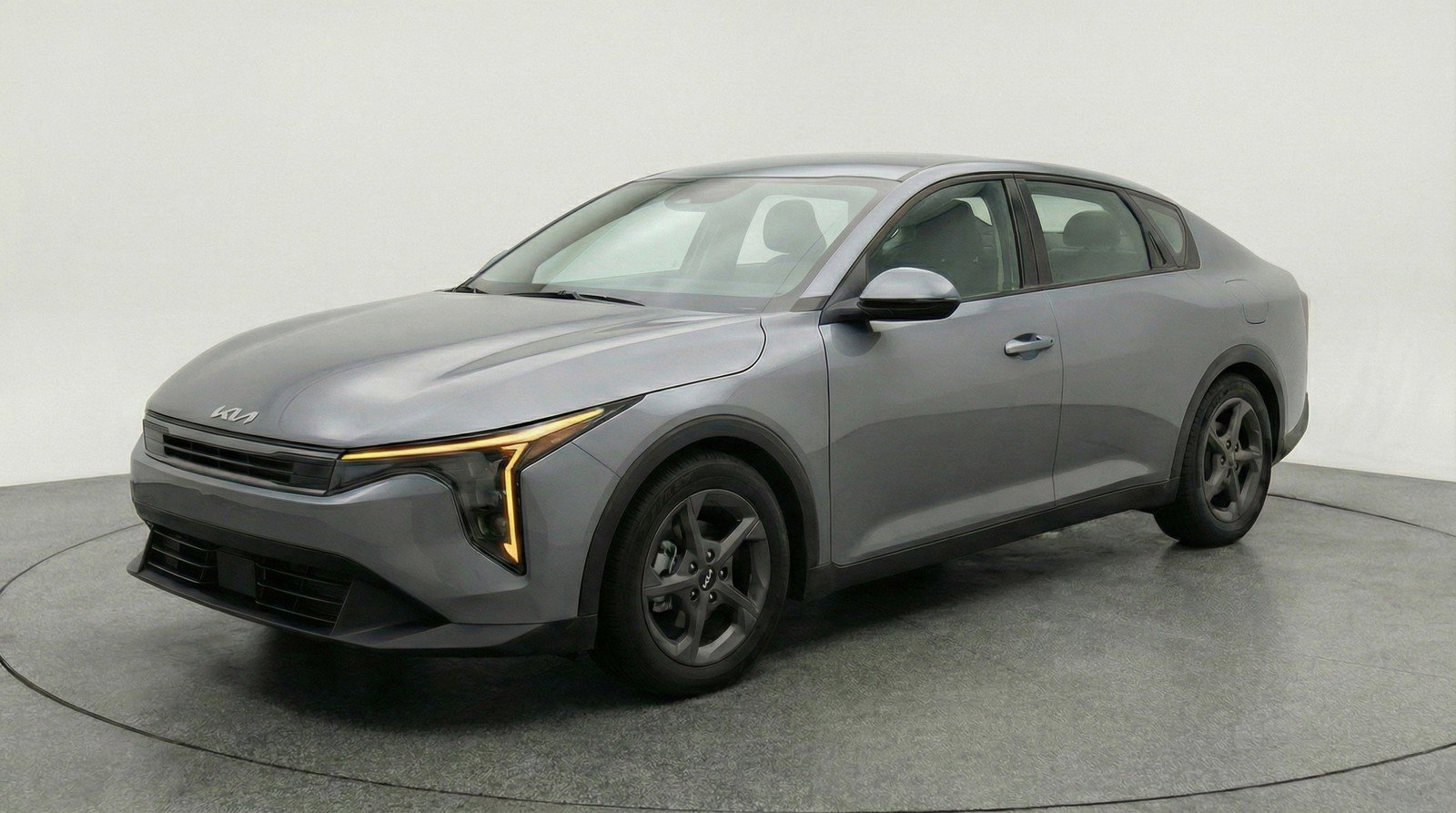 Used 2025 Kia K4 LXS image 3