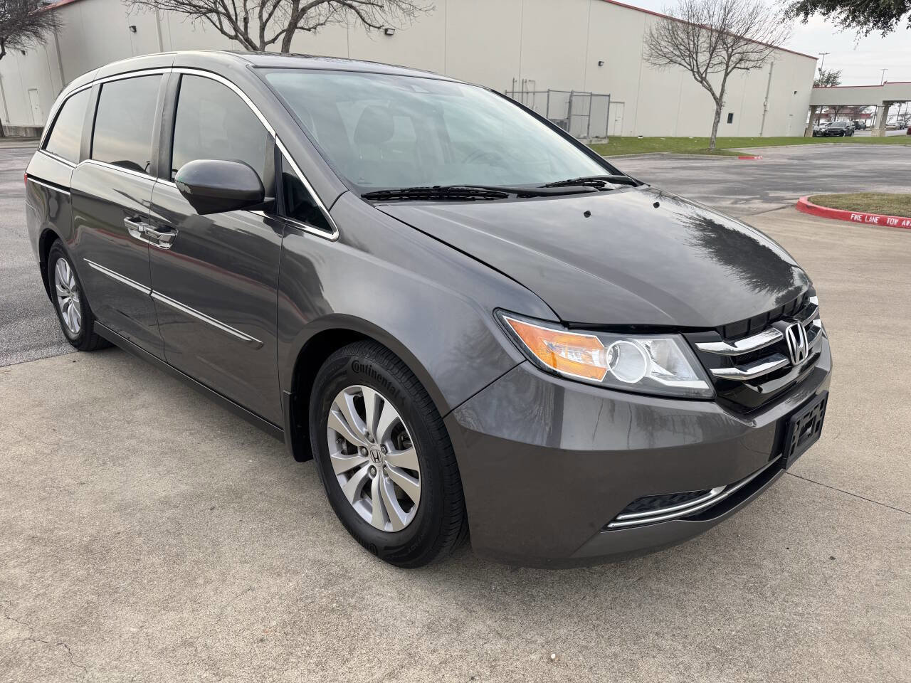 Used 2014 Honda Odyssey EX-L image 3