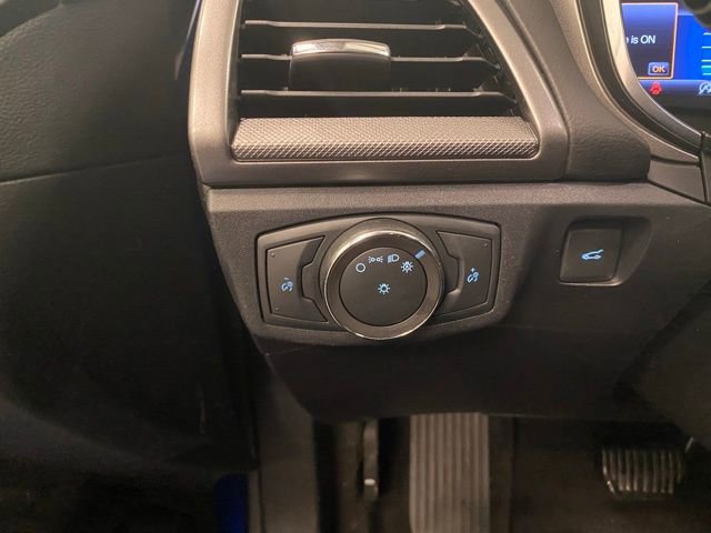 Used 2020 Ford Fusion SE image 21