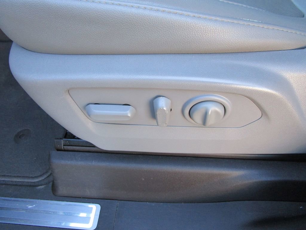 Used 2019 GMC Sierra 1500 SLT w/ SLT Premium Plus Package image 35