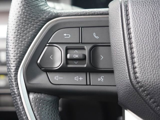 Certified 2025 Toyota Tacoma TRD Off-Road AWD/4WD image 25