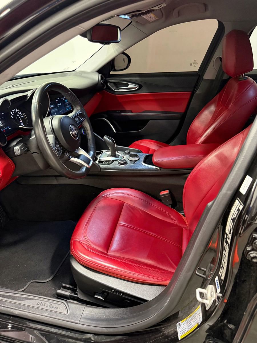 Used 2021 Alfa Romeo Giulia Sprint w/ Nero Edizione image 14