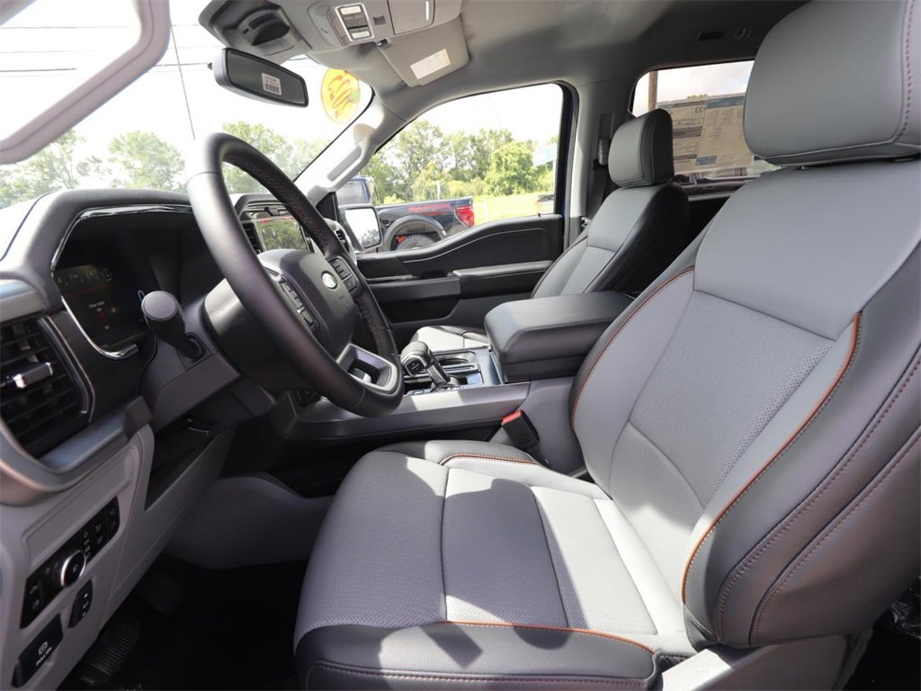 New 2025 Ford F150 Lariat w/ Equipment Group 501A Mid image 2