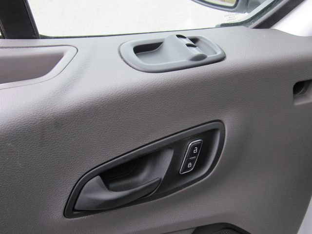 Used 2024 Ford Transit 350 XLT image 18
