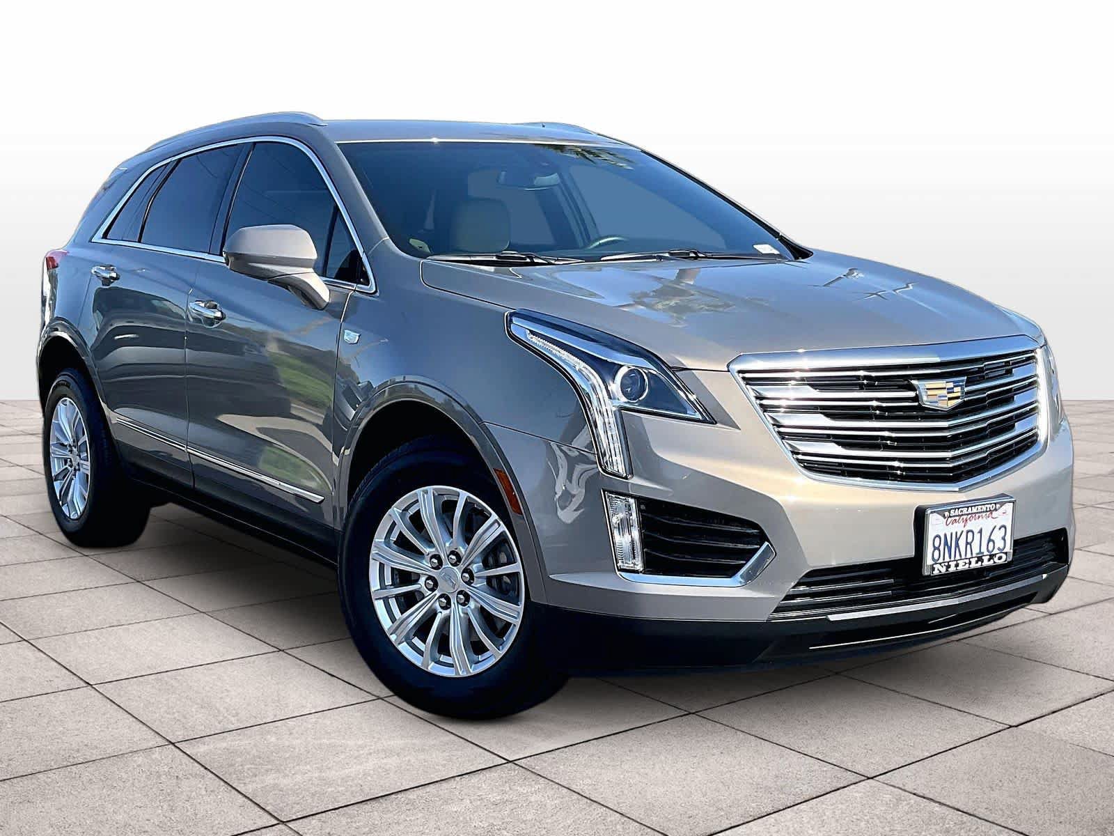 Used 2019 Cadillac XT5 FWD image 2