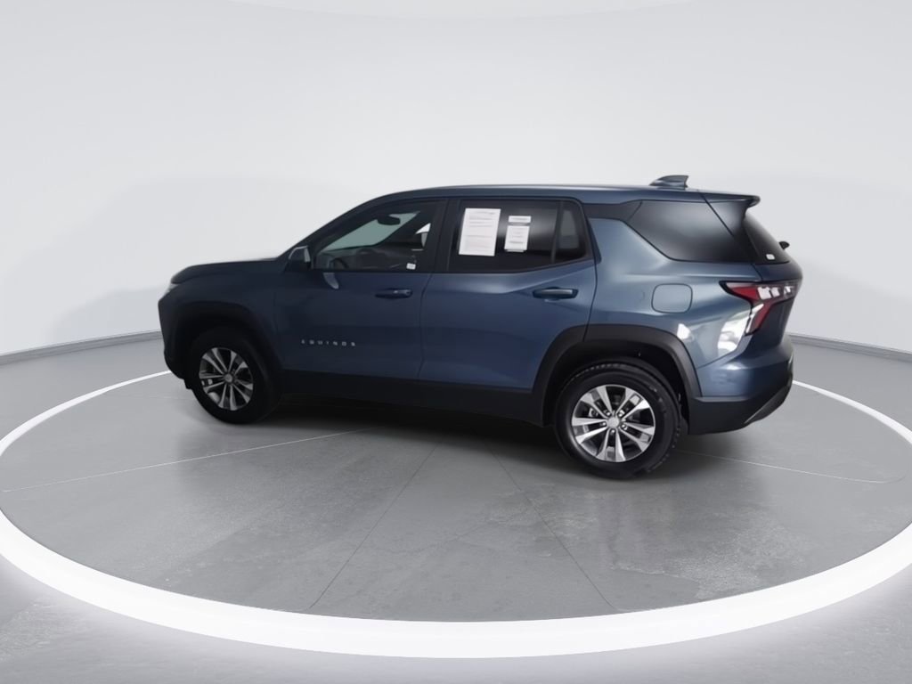 Used 2026 Chevrolet Equinox LT AWD/4WD image 7