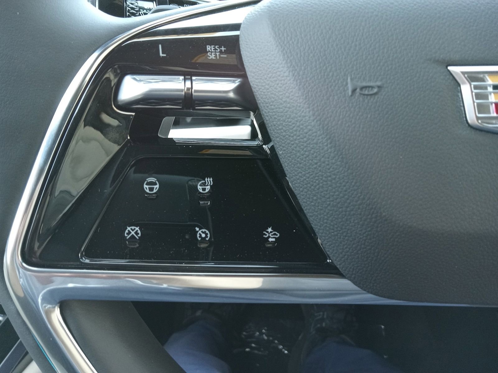 New 2026 Cadillac Escalade ESV Sport image 22