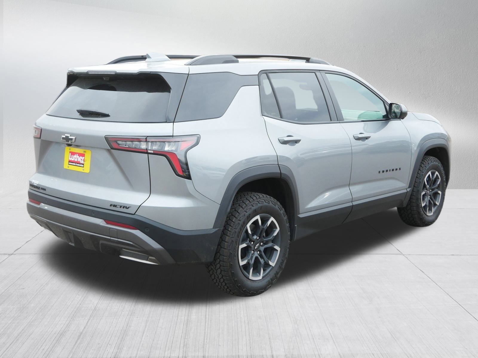 Used 2025 Chevrolet Equinox ACTIV w/ Safety and Technology Package image 7