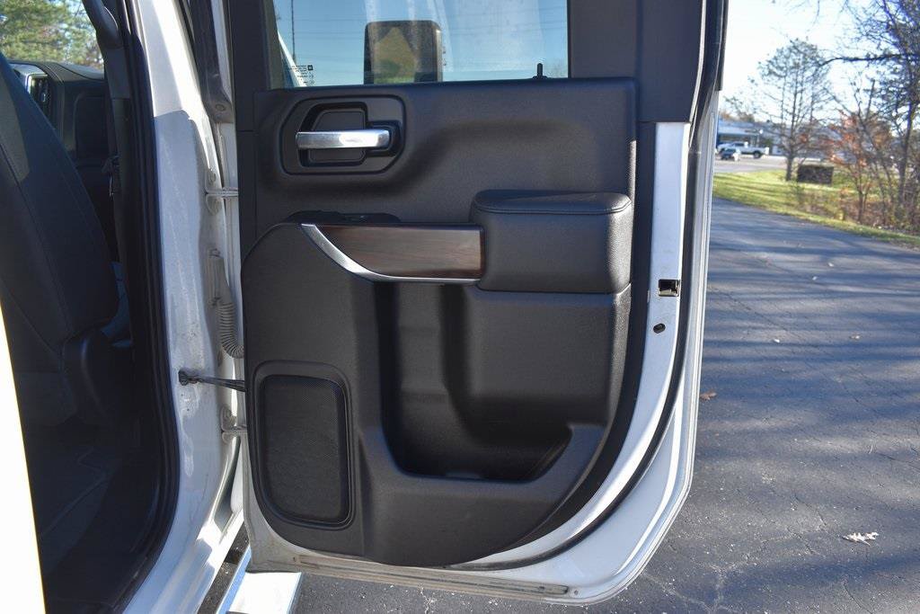 Used 2023 GMC Sierra 2500 SLT w/ SLT Convenience Package AWD/4WD image 13