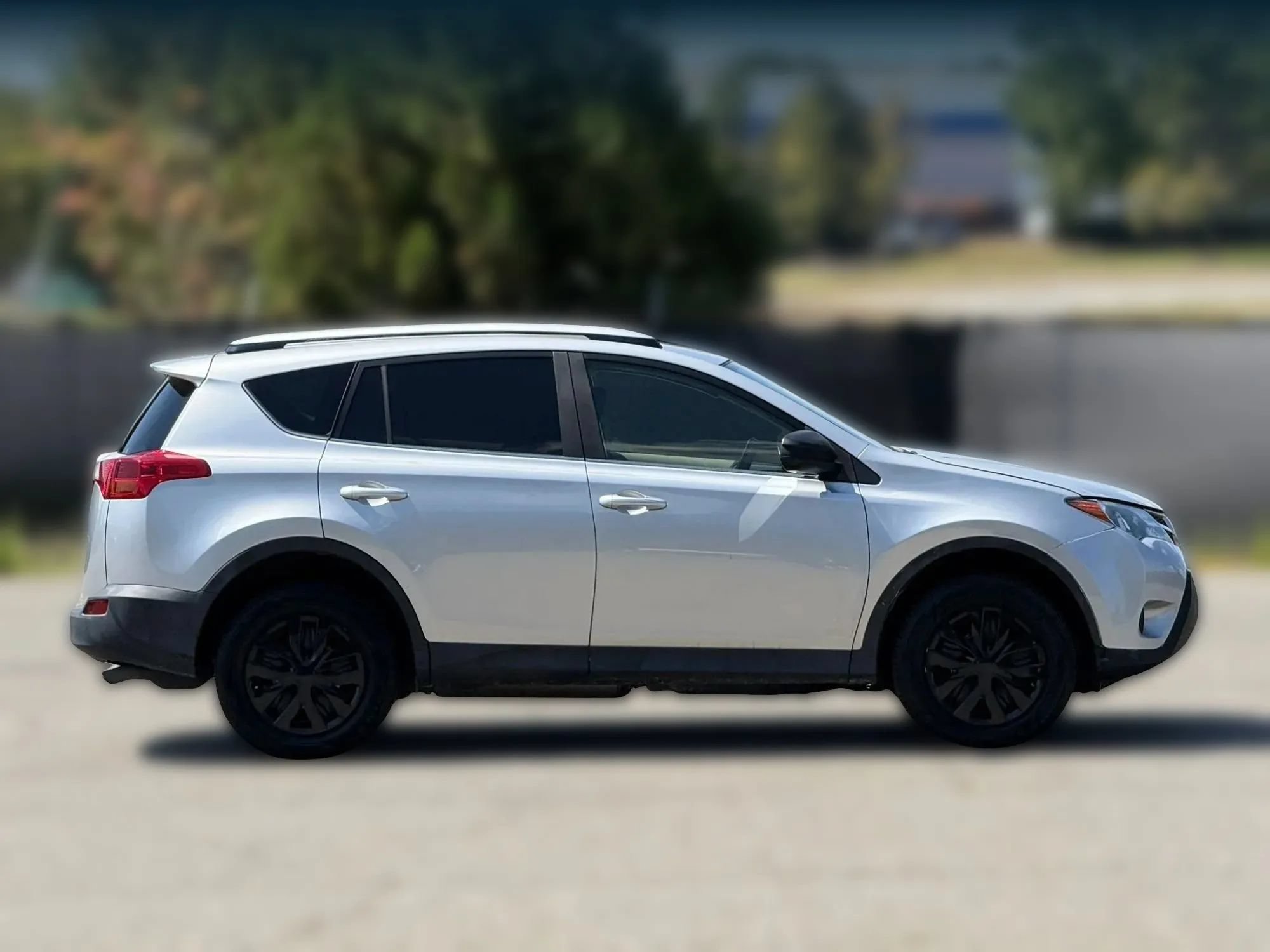 Used 2013 Toyota RAV4 LE FWD image 7