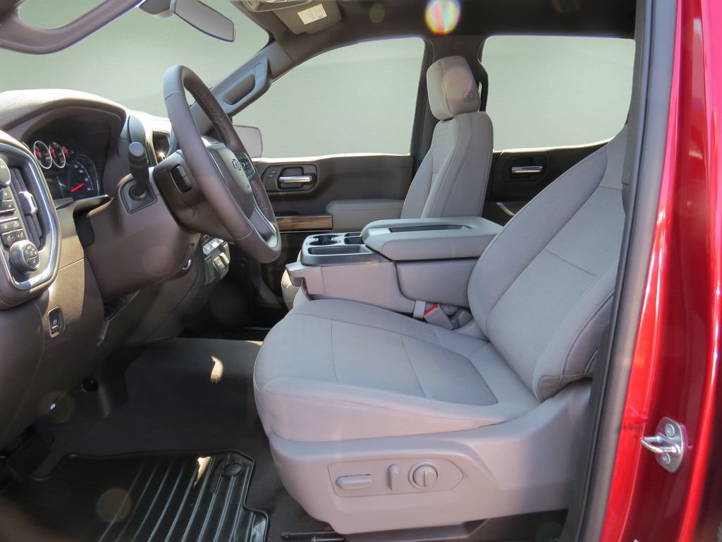 Used 2022 Chevrolet Silverado 1500 RST w/ Safety Package AWD/4WD image 17