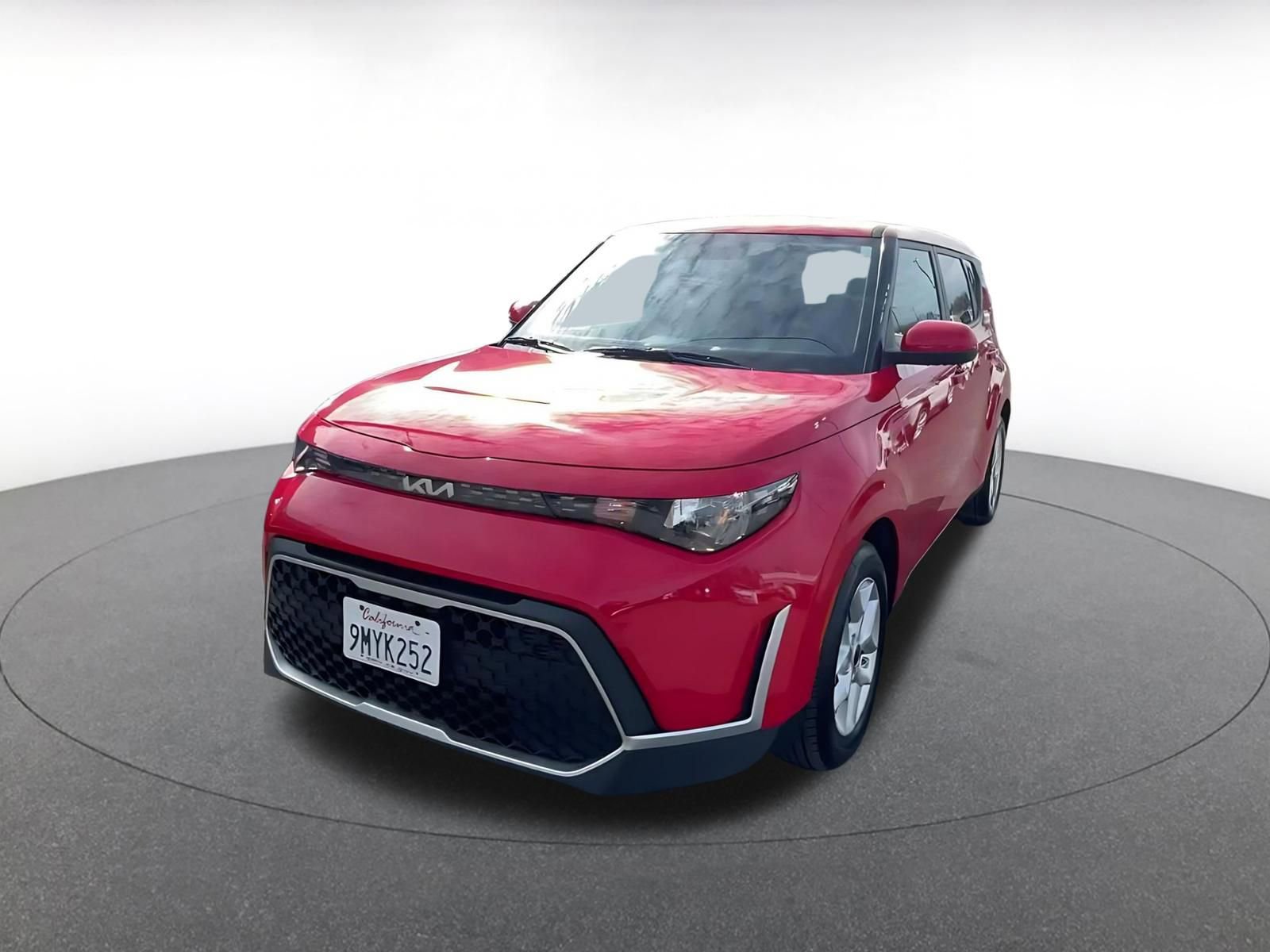 Used 2025 Kia Soul LX w/ LX Technology Package image 7