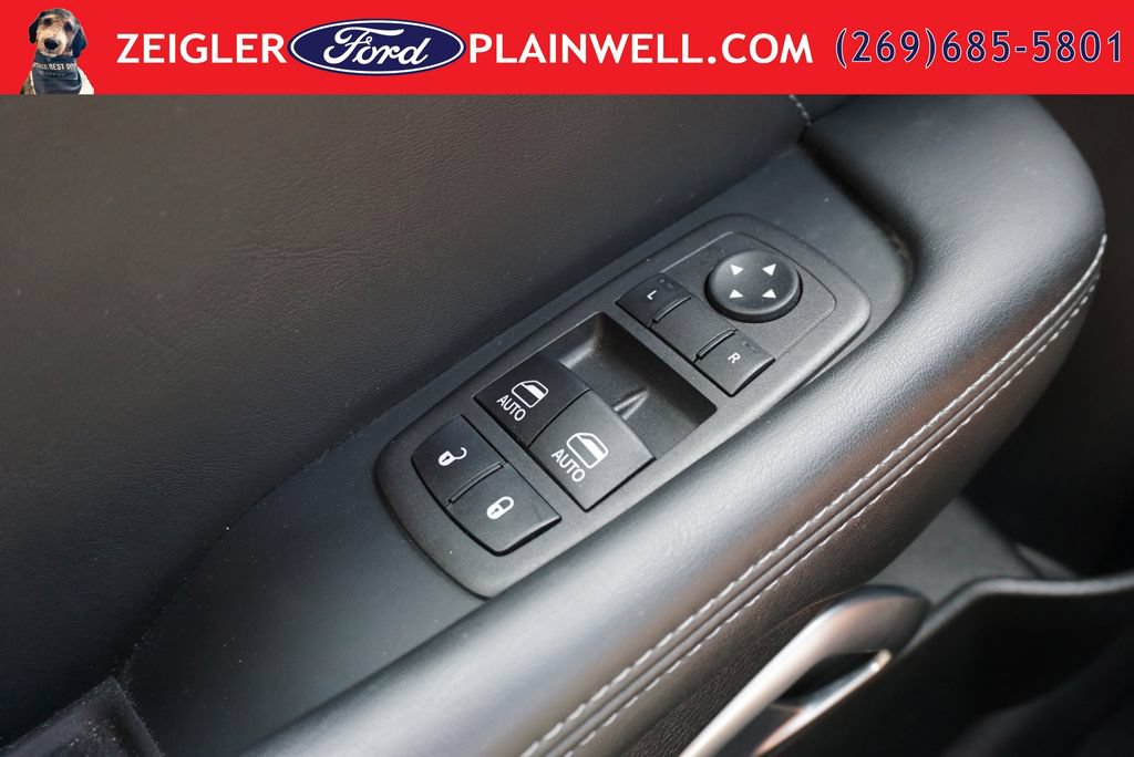 Used 2023 Dodge Challenger R/T Scat Pack w/ Plus Package RWD image 31