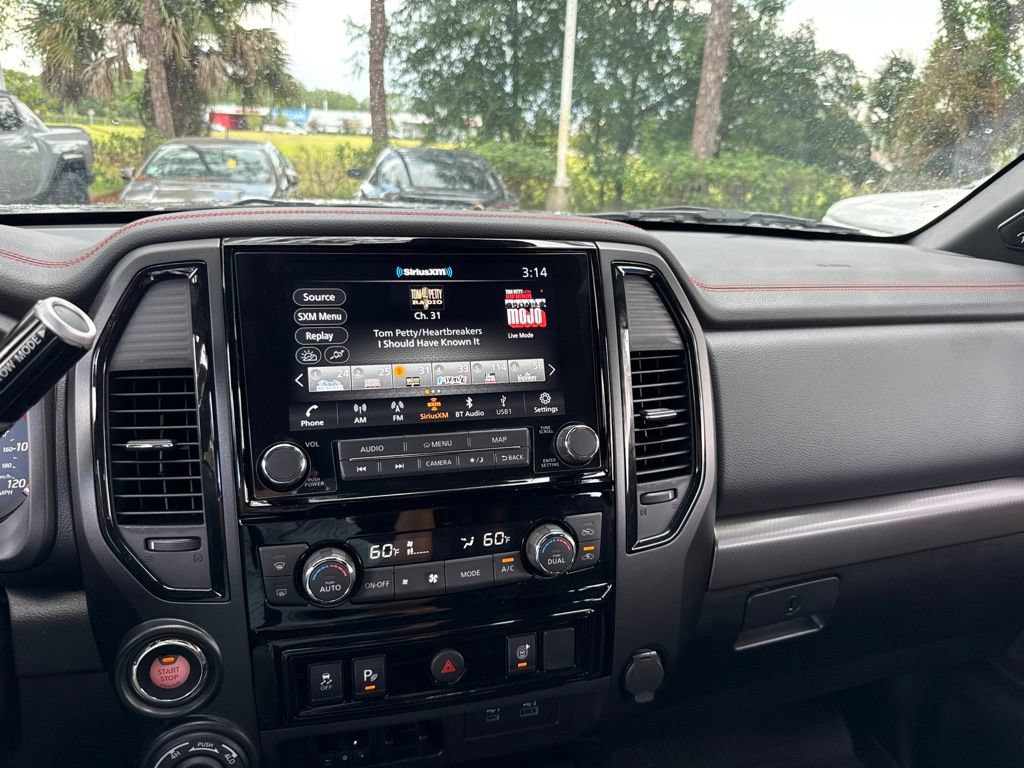 Used 2024 Nissan Titan PRO-4X AWD/4WD image 43