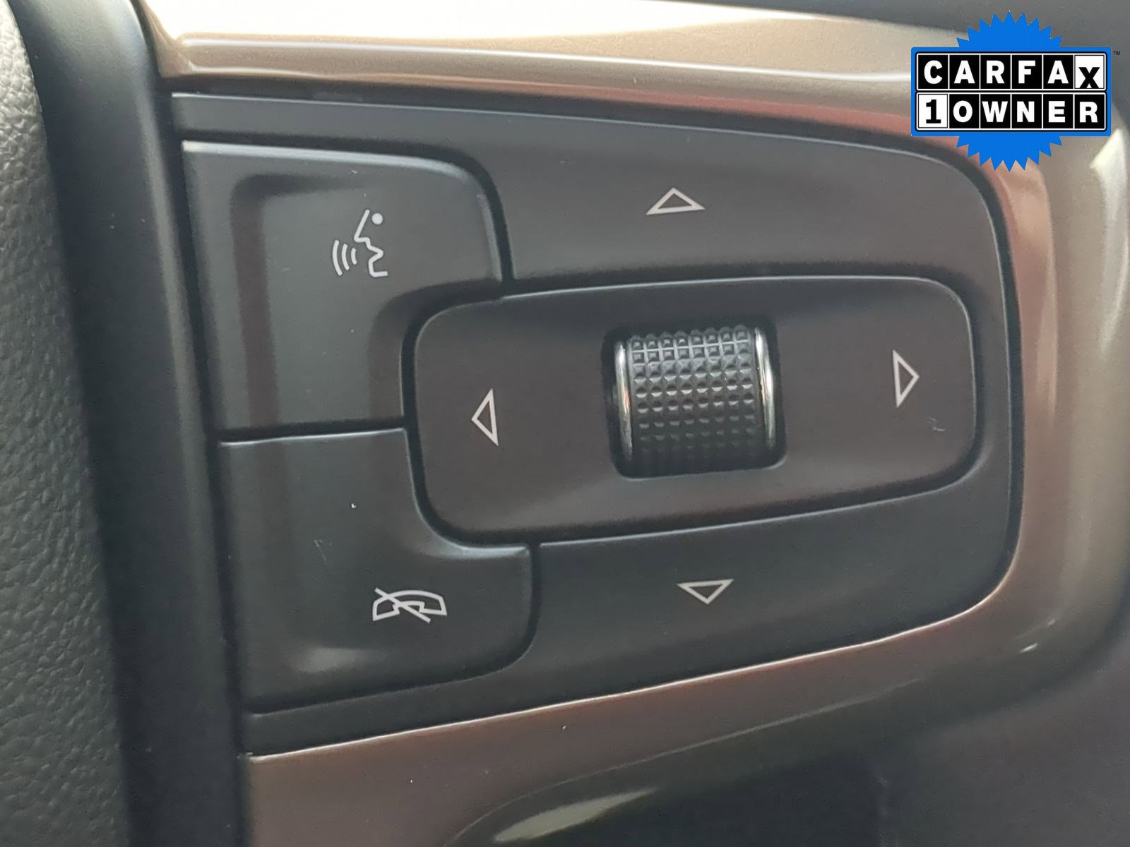 Used 2023 Chevrolet Suburban High Country image 14