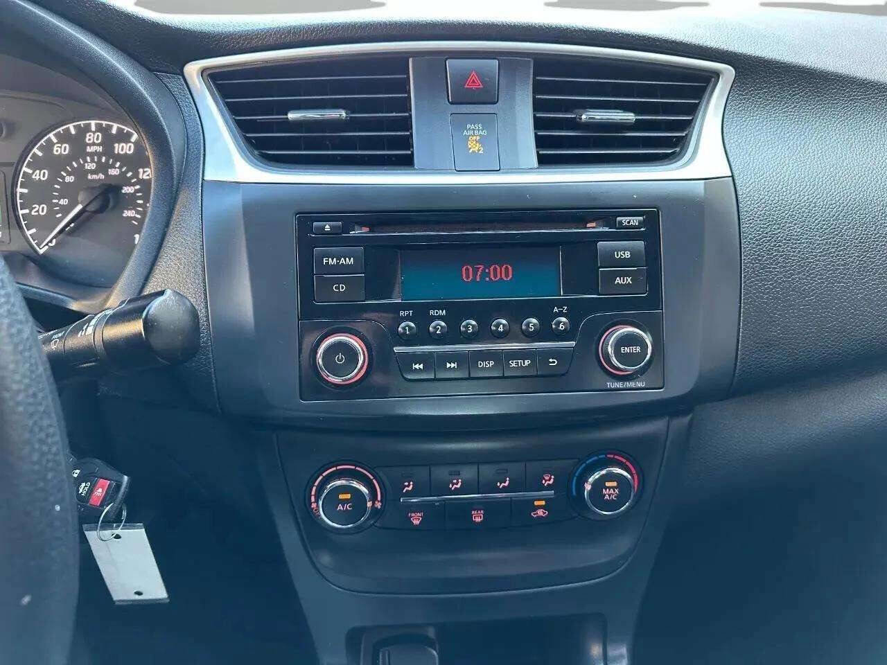 Used 2017 Nissan Sentra S image 11