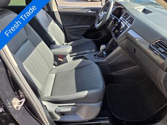 Certified 2023 Volkswagen Tiguan SE FWD image 15
