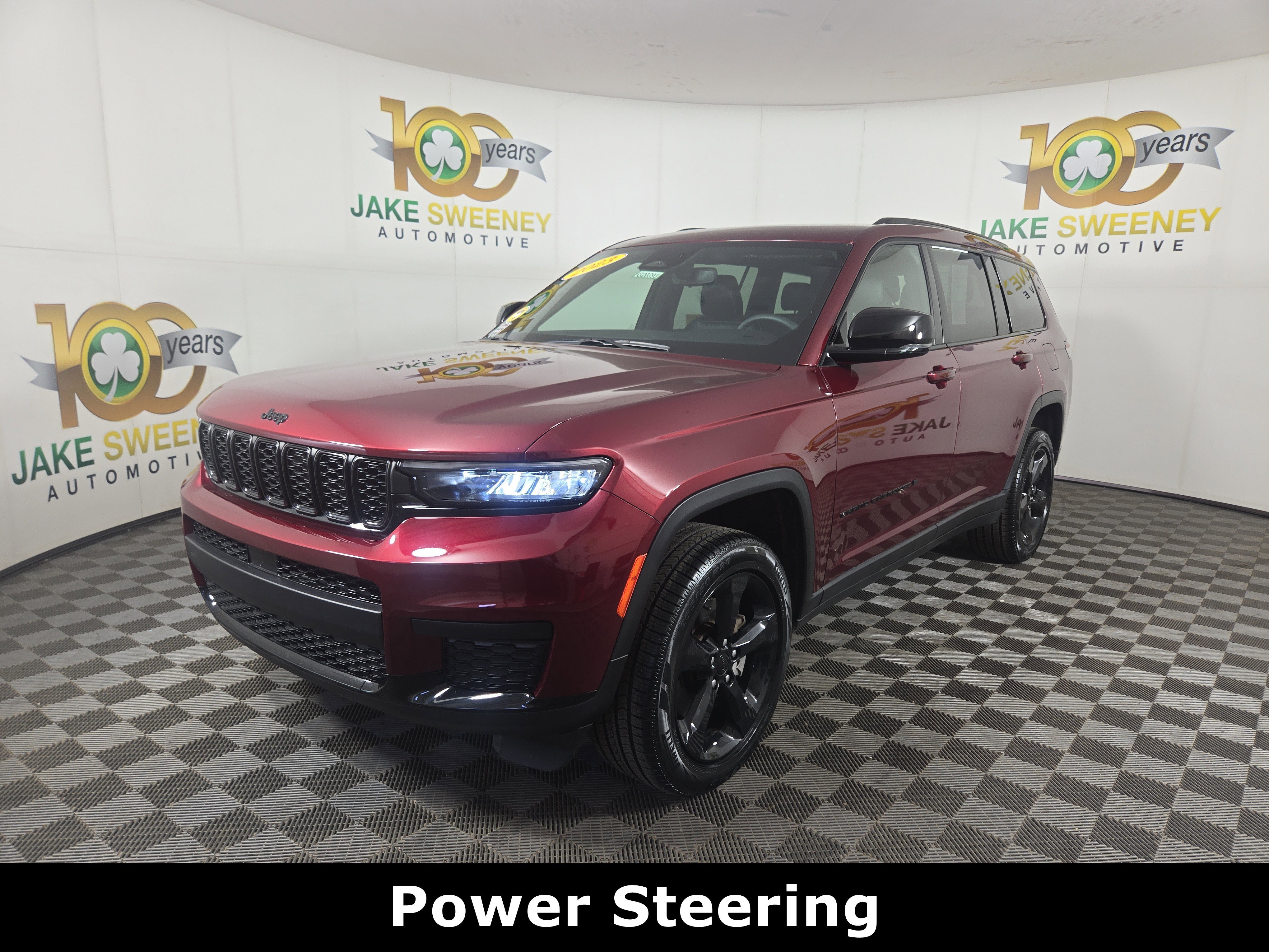 Used 2023 Jeep Grand Cherokee L Laredo AWD/4WD image 3