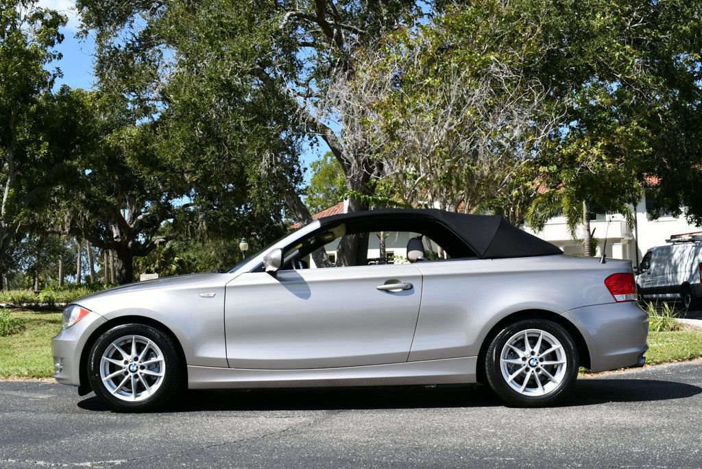 Used 2011 BMW 128i Convertible image 32