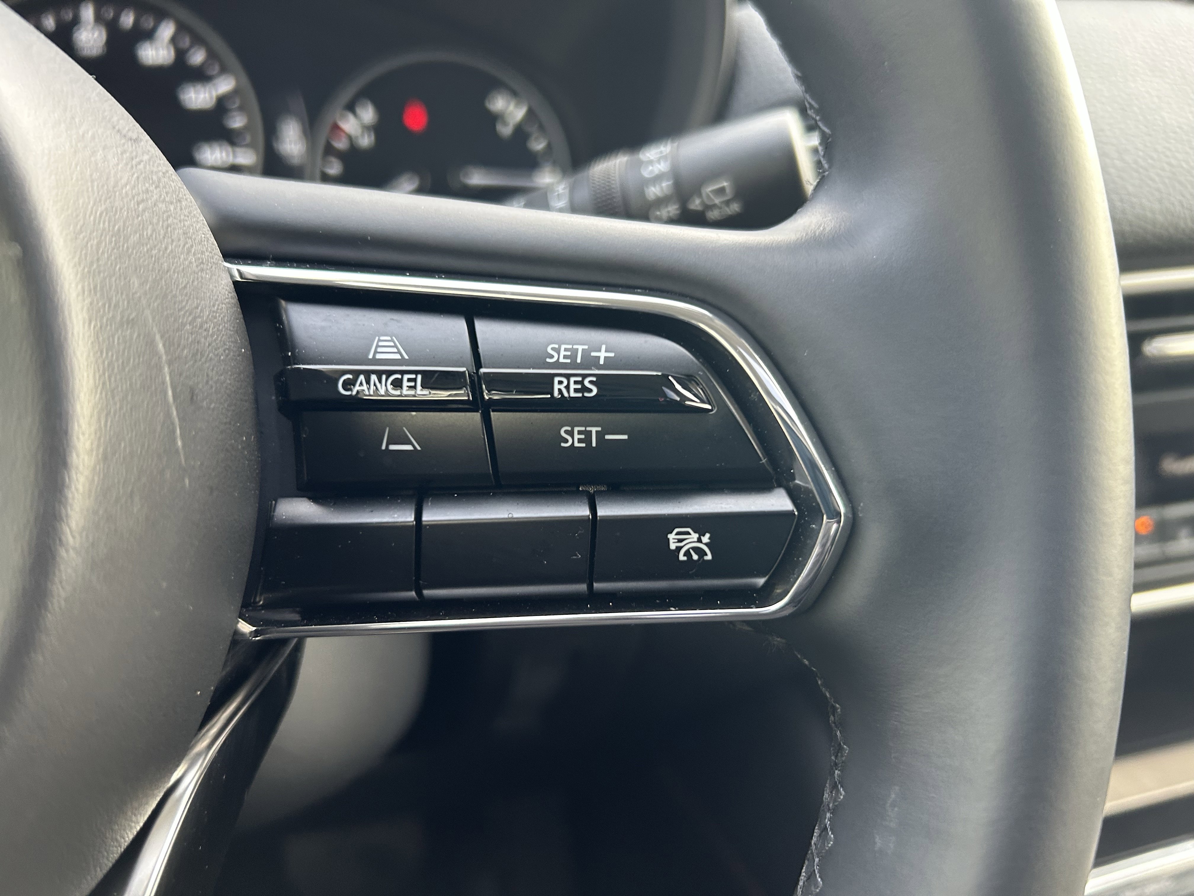 Certified 2025 MAZDA CX-90 3.3 Turbo w/ Preferred Package image 18