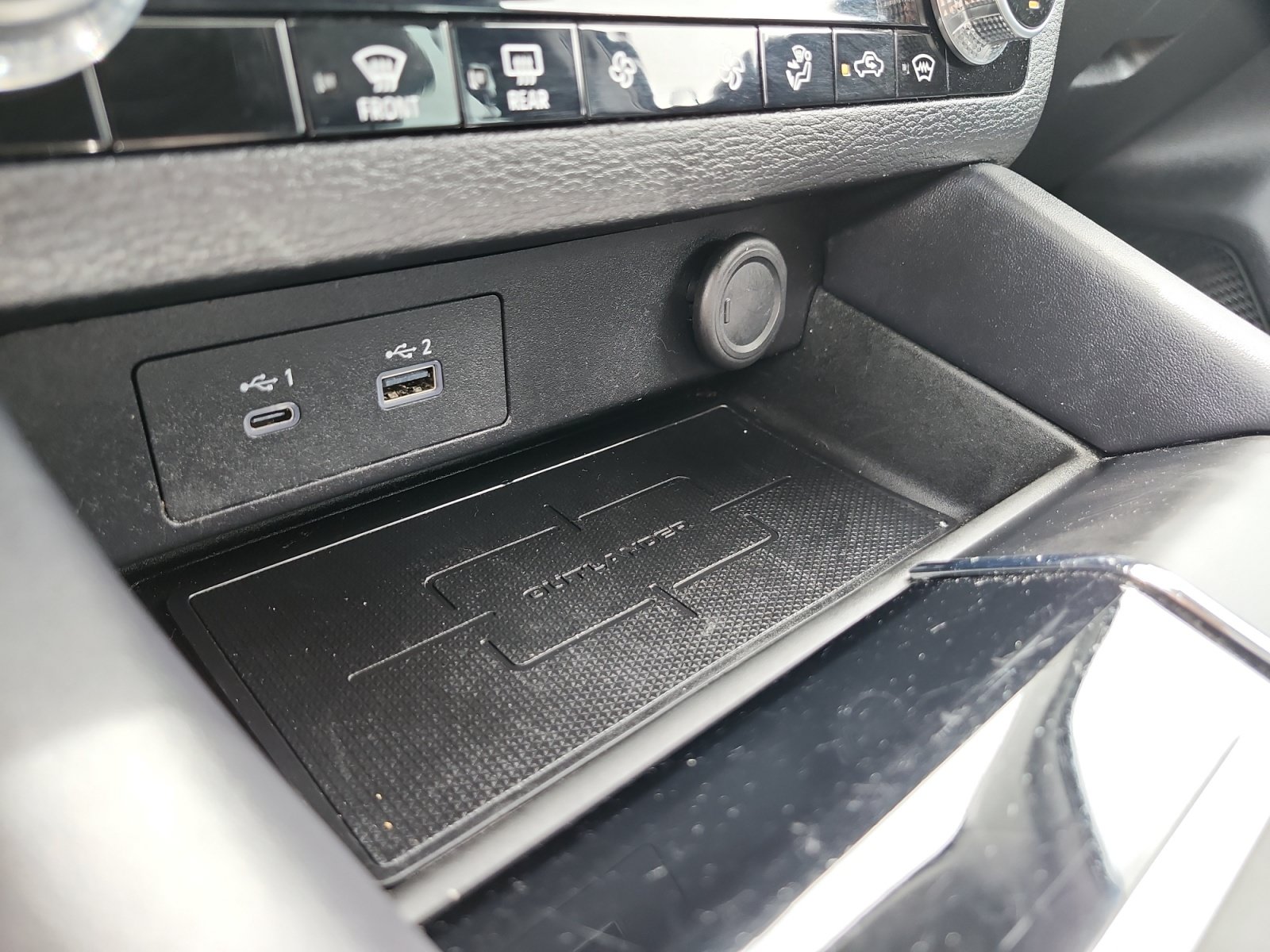 Used 2023 Mitsubishi Outlander SE AWD/4WD image 23