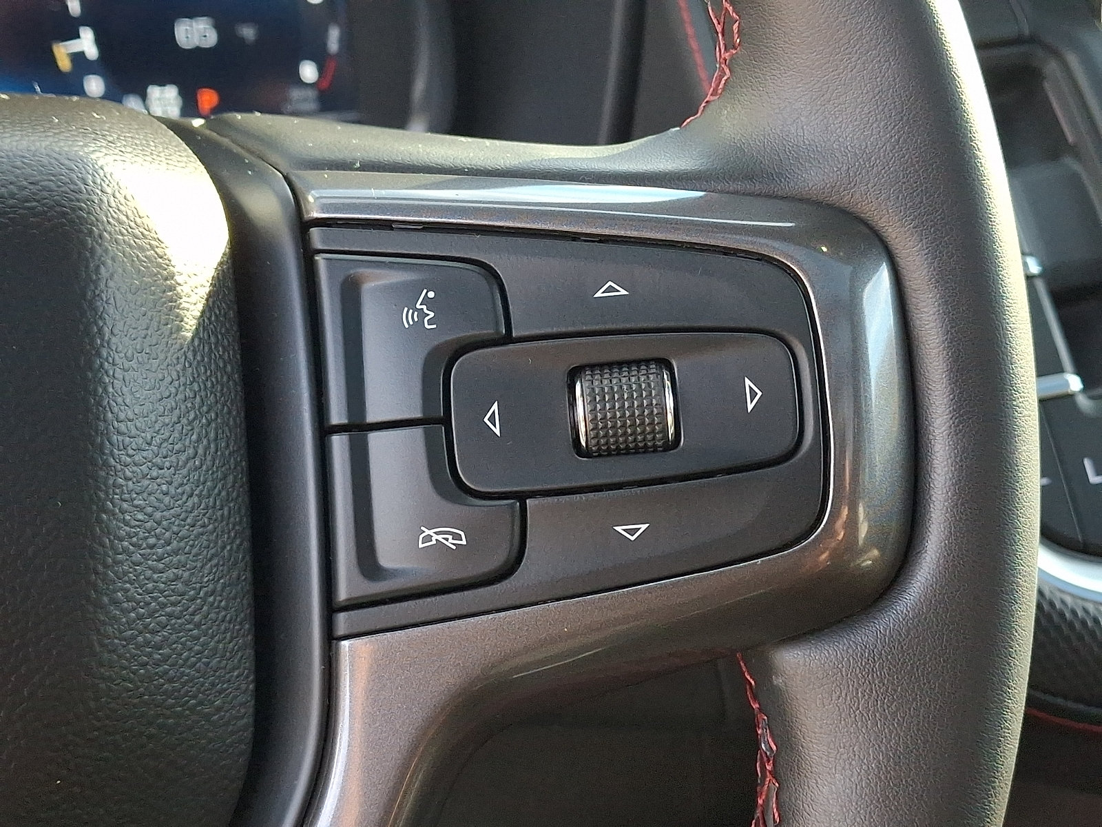 Used 2023 Chevrolet Tahoe RST w/ Sport Performance Package AWD/4WD image 25