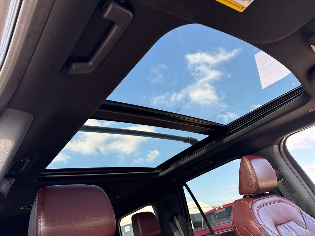 Used 2024 Ford Expedition Limited image 10