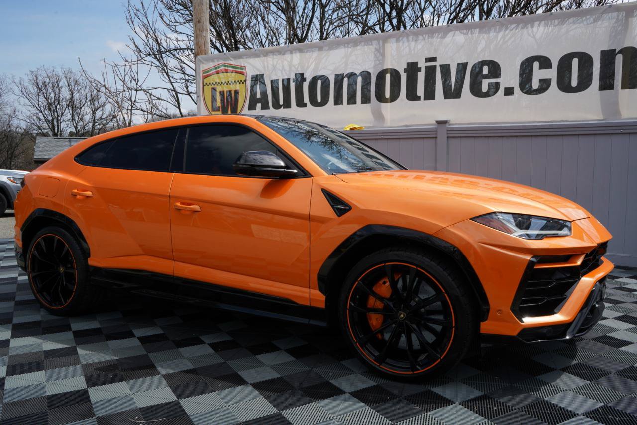 Used 2022 Lamborghini Urus AWD/4WD video 2