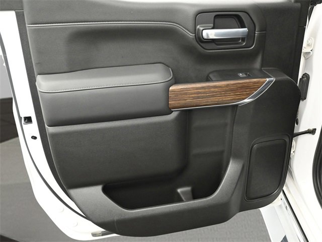 Used 2022 Chevrolet Silverado 1500 High Country w/ Safety Package II image 13