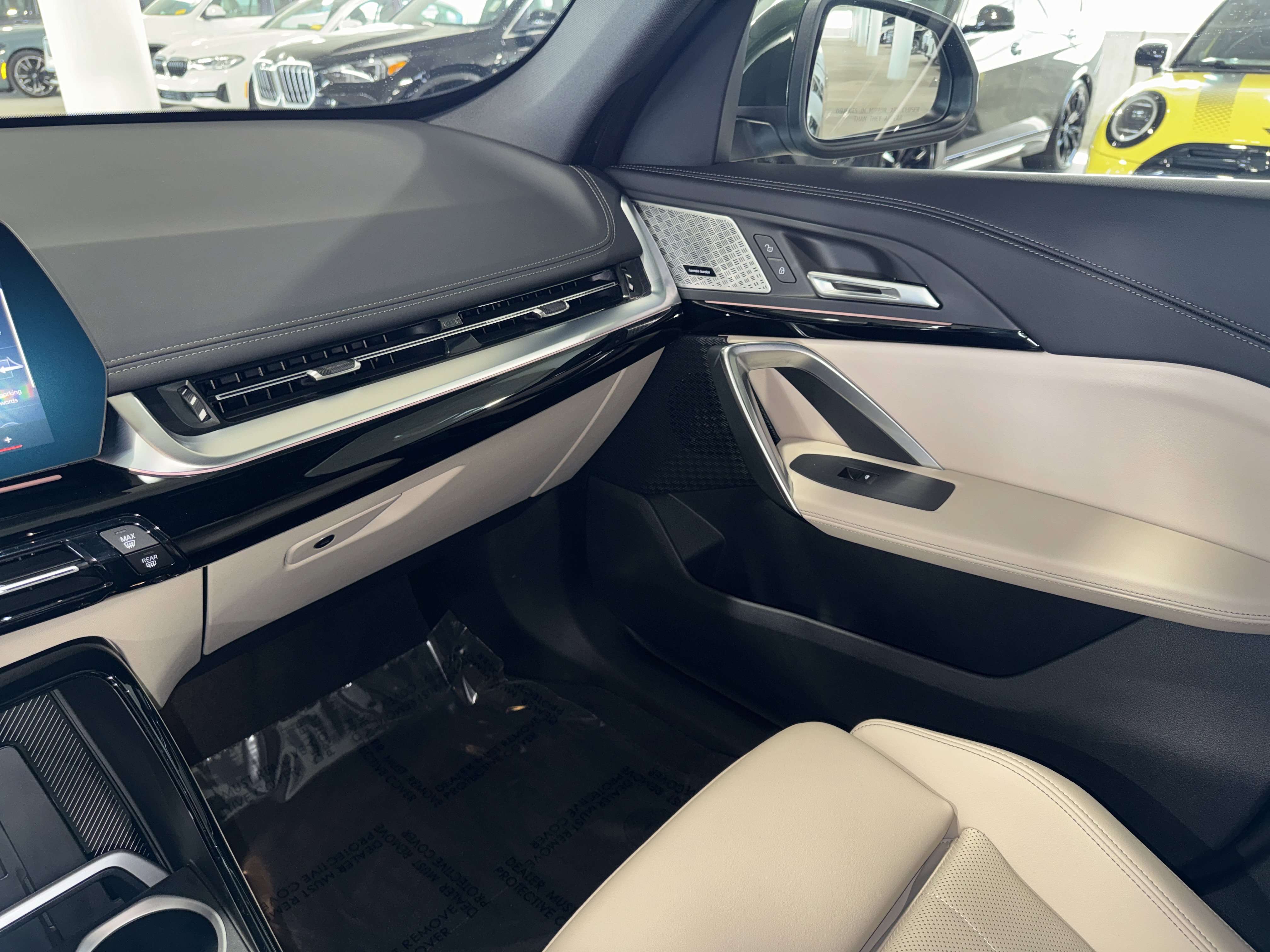 Certified 2025 BMW X1 xDrive28i w/ Premium Package image 30