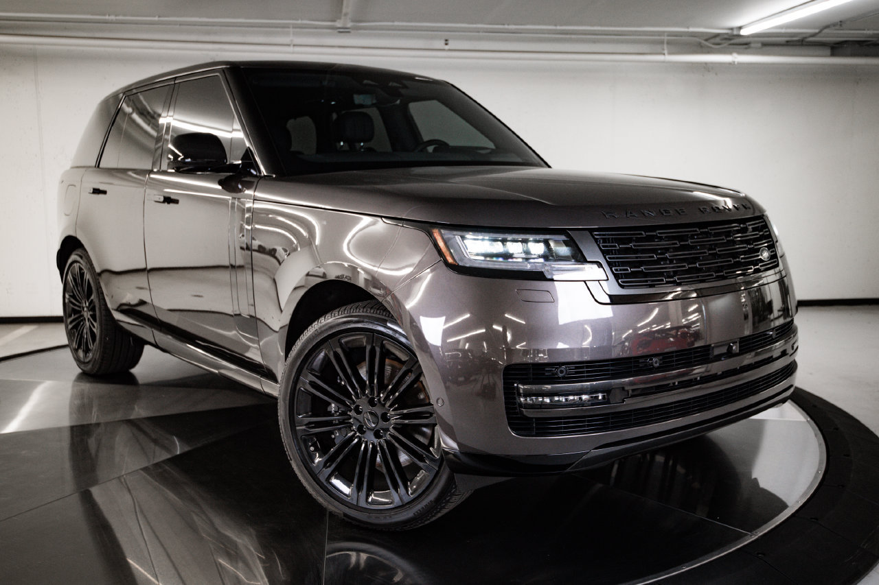 Used 2026 Land Rover Range Rover SE AWD/4WD image 9