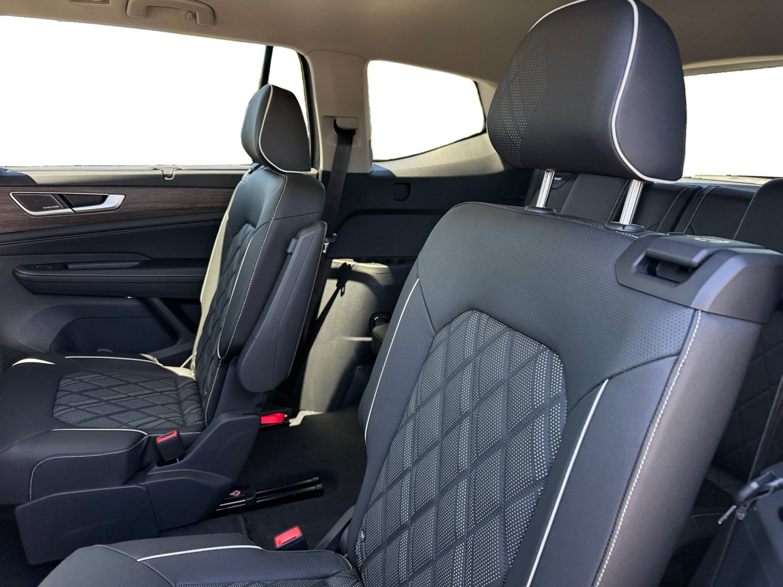 New 2026 Volkswagen Atlas SEL Premium R-Line AWD/4WD image 16