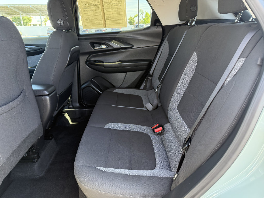 Used 2025 Chevrolet TrailBlazer LT FWD image 12