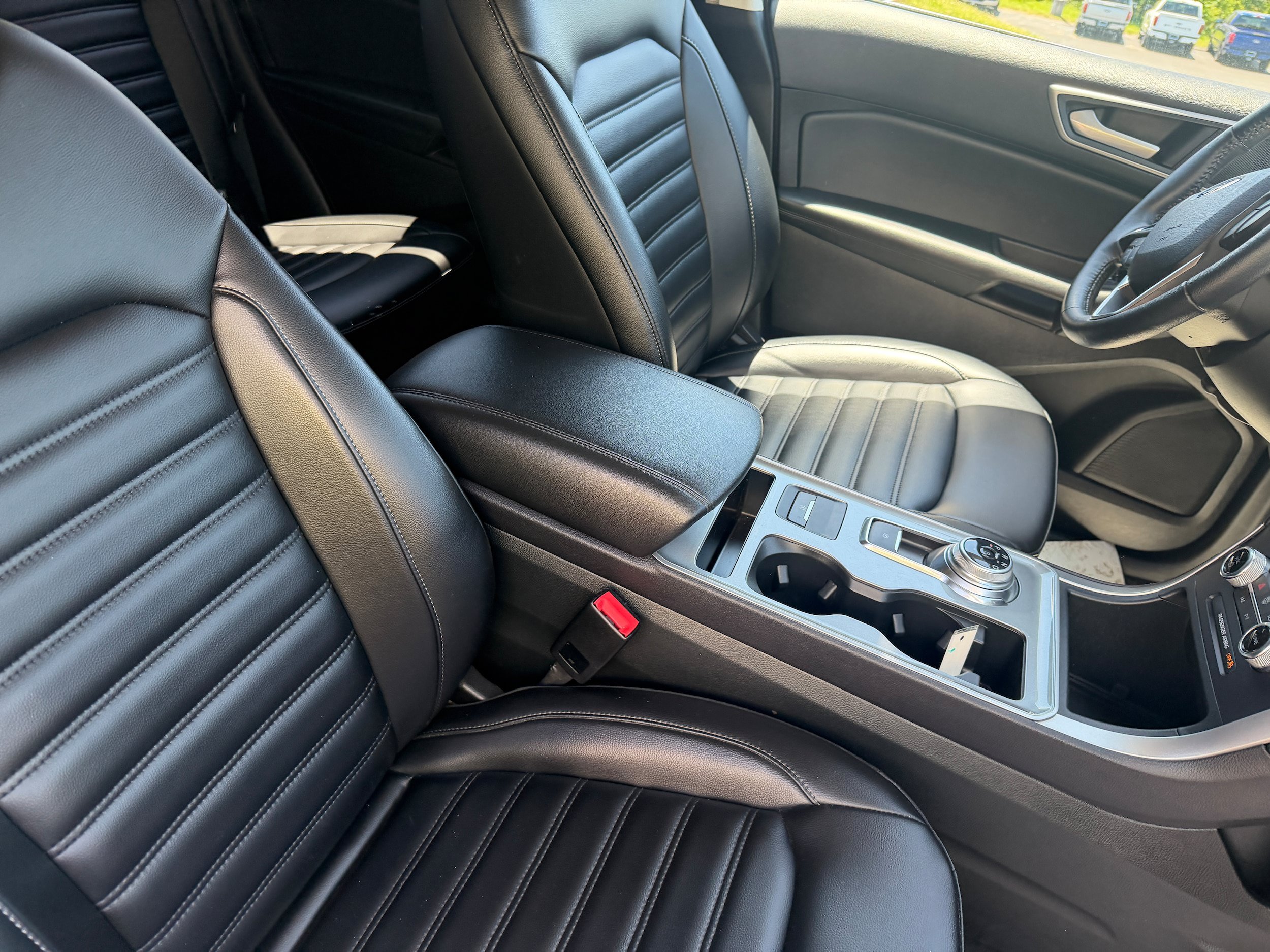 Certified 2024 Ford Edge SEL w/ Convenience Package AWD/4WD image 17