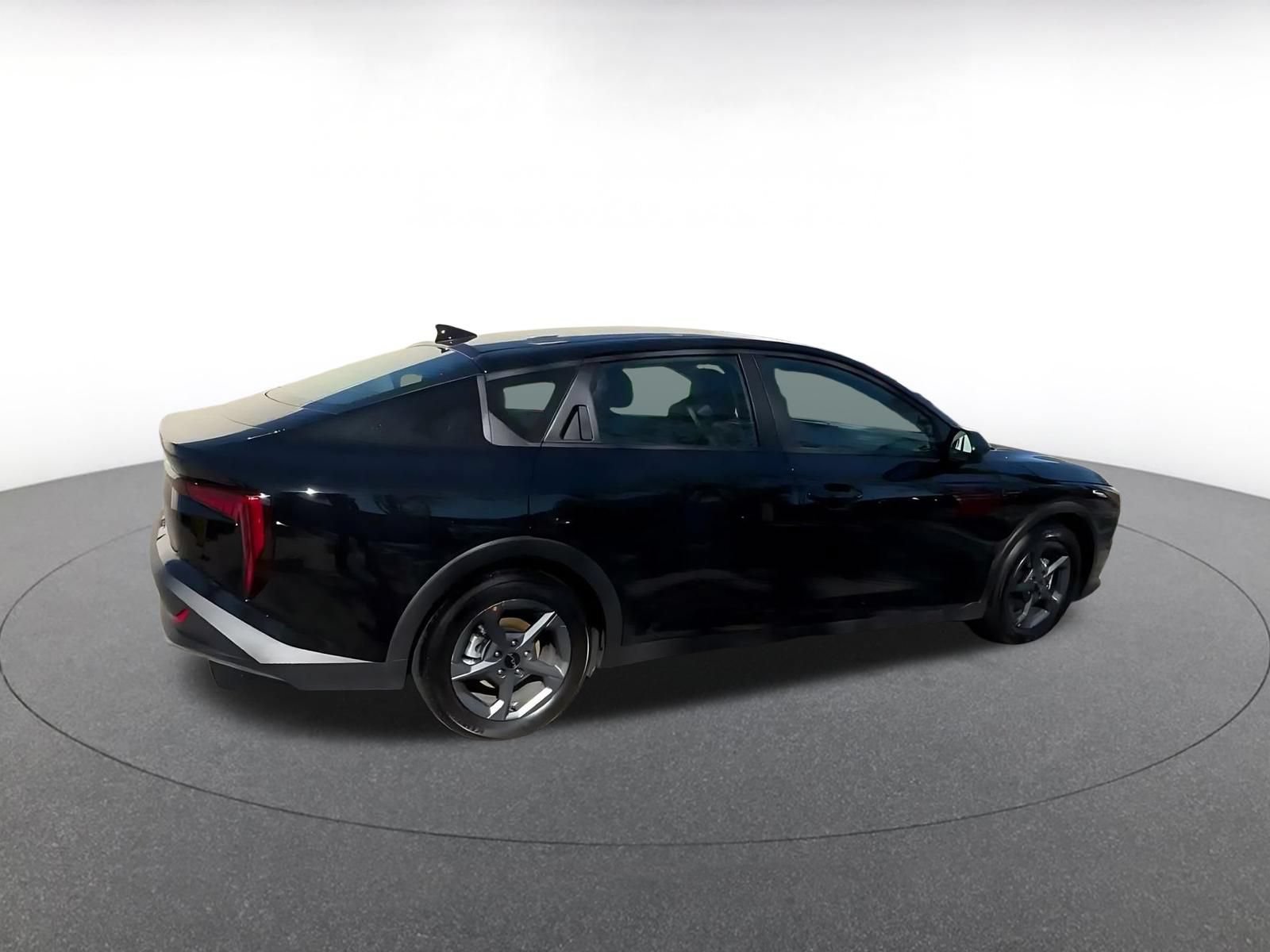 Used 2026 Kia K4 FWD image 14