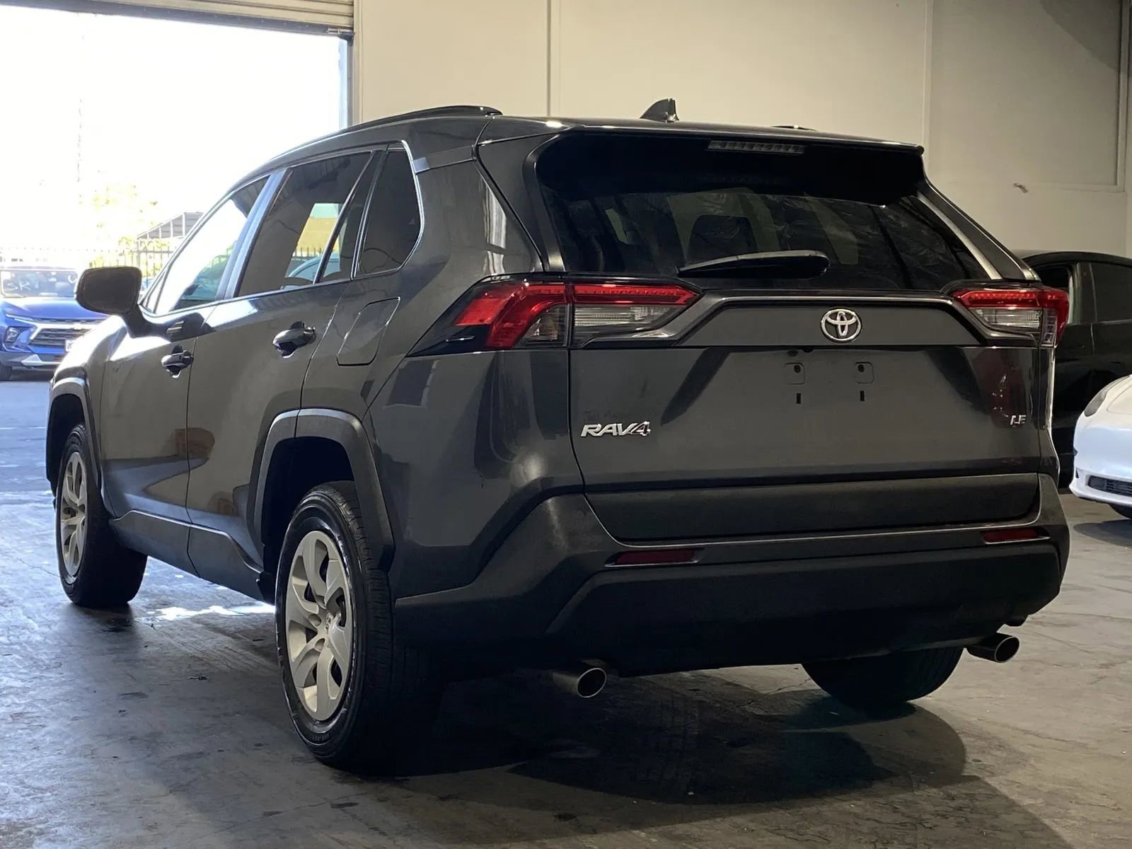 Used 2020 Toyota RAV4 LE image 2