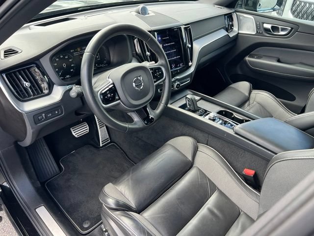 Used 2021 Volvo XC60 T8 R-Design w/ Advanced Package AWD/4WD image 17