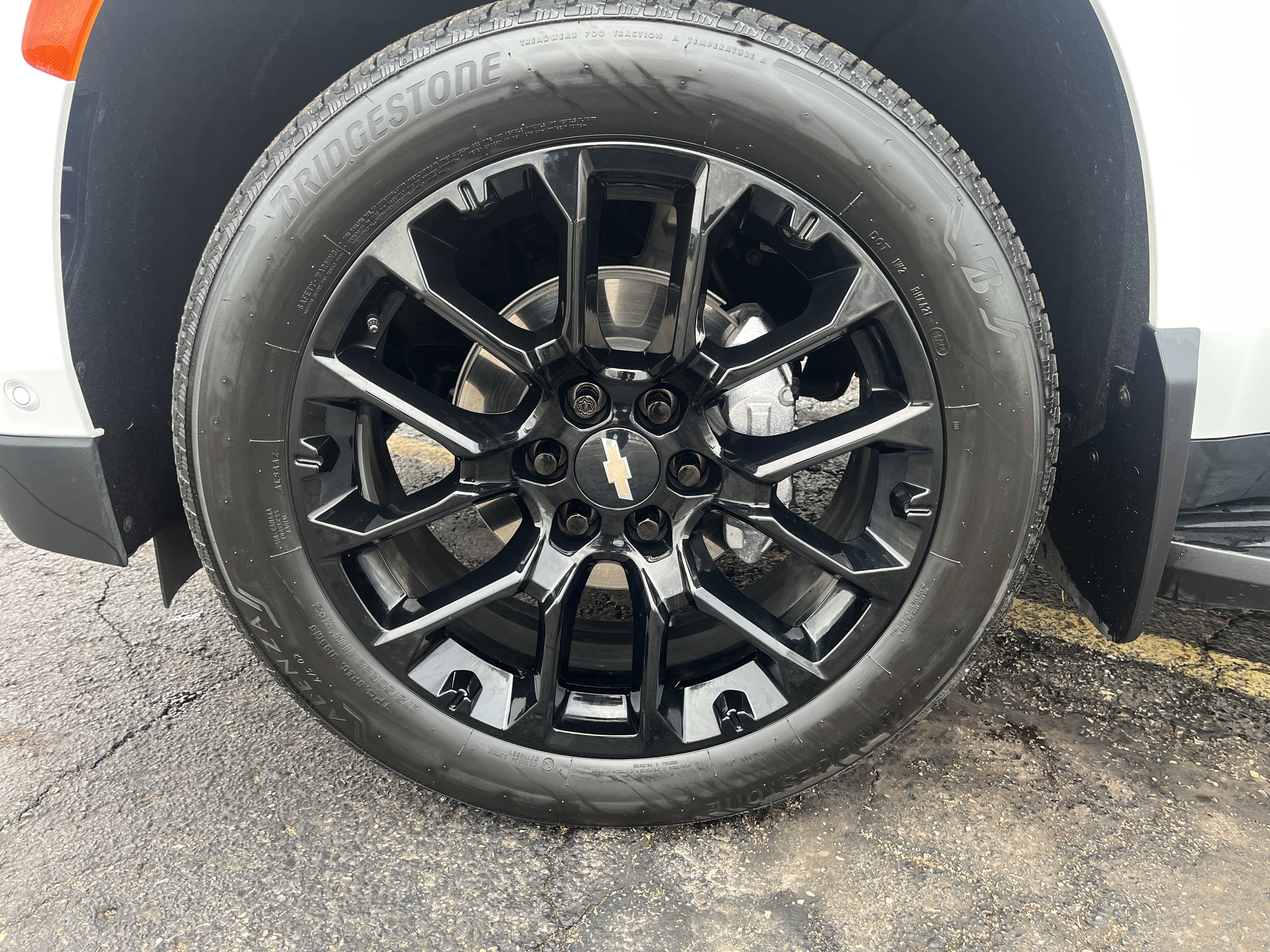 Used 2023 Chevrolet Tahoe Premier w/ Advanced Technology Package image 9