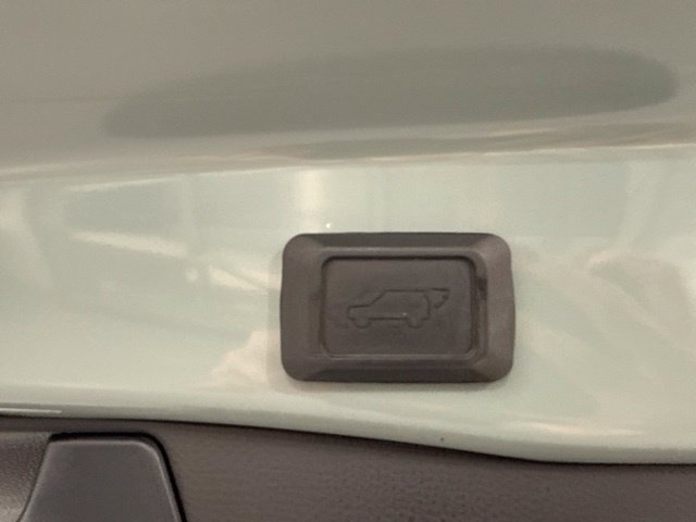 Used 2023 Toyota RAV4 XLE Premium FWD image 13